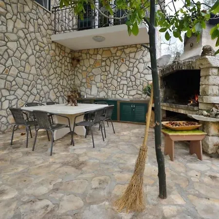 Croatia Accommodation-luxury With Swimming Pool *