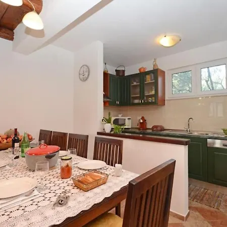 Croatia Accommodation-luxury With Swimming Pool Prizba